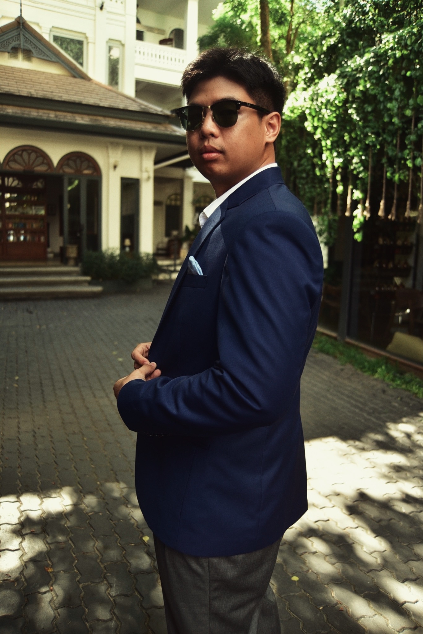 Business Suit Sarantino